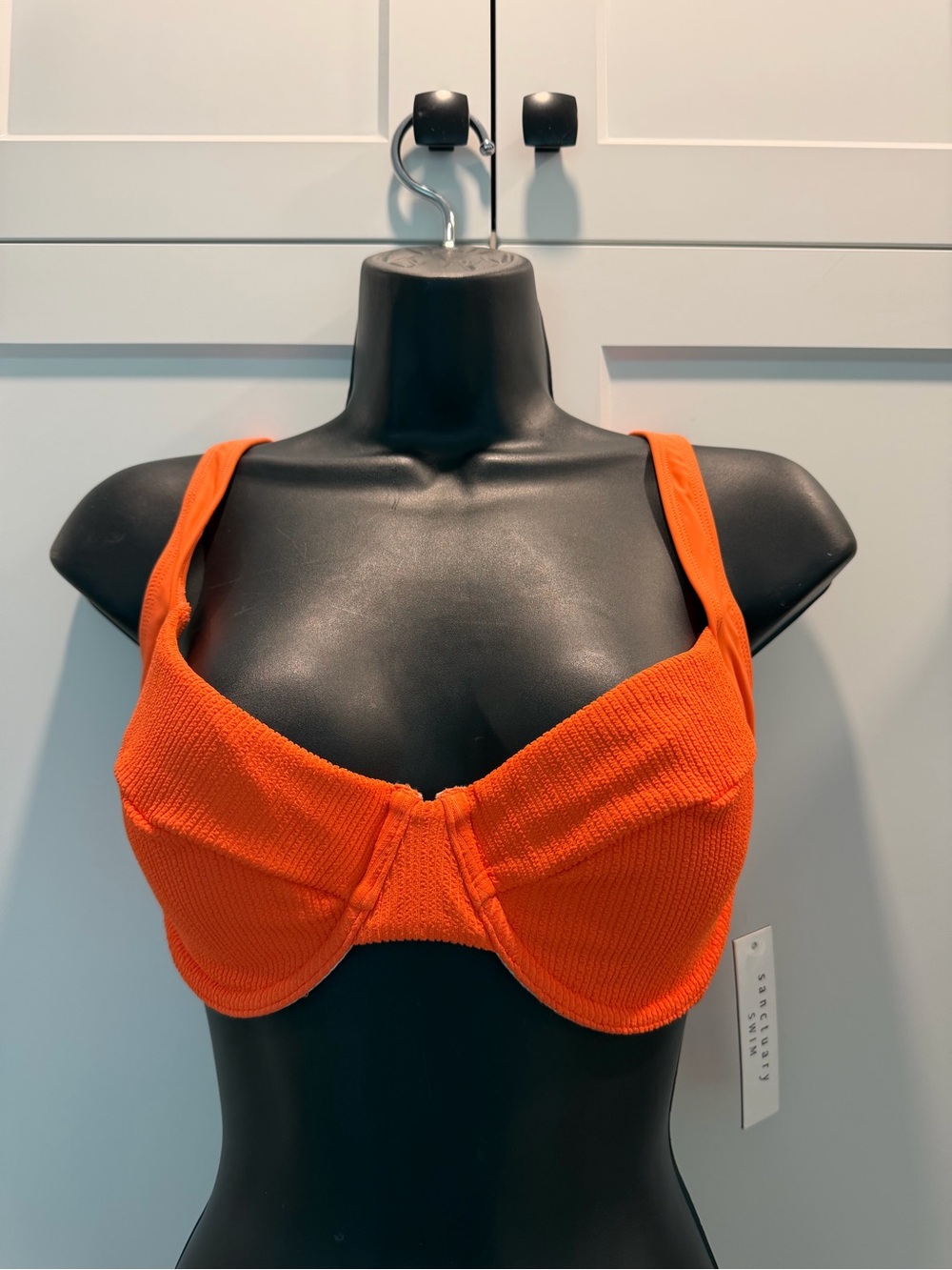 NWT SANCTUARY SWIM ORANGE REFRESH RIB
UNDERWIRE BIKINI TOP TEXTURED SZ LG